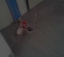 D&eacute;coupe autour des gaines