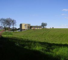 Insertion dans le paysage, vue depuis le bas de la parcelle