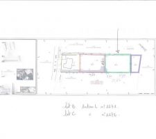 Nous avons le terrain sous la flèche, le Lot c de 800m²
33.80m de longueur et environ 24m de facade.