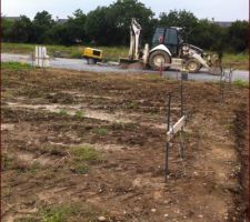 Enfin, la construction a d&eacute;marr&eacute; aujourd'hui. Par contre le constructeur ne nous a pas pr&eacute;venu.