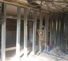 RDC - future cloison entre le garage et la maison