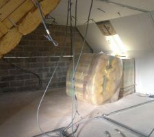 ETAGE - chambre de mon fils (au dessus du garage)