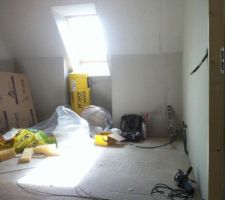 ETAGE : chambre de mon fils au dessus du garage