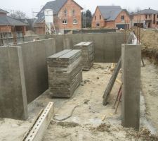 D&eacute;montage du coffrage...