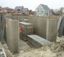 D&eacute;montage du coffrage...