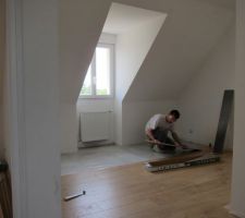 Fin de la pose du parquet!!! Ouf!