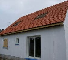 Coté jardin: reste les 2 velux à poser.