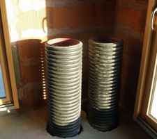 Conduit pour poubelles et tri sélectif placés dans la cuisine