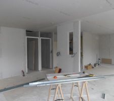 D&eacute;coupe entre cuisine et salon