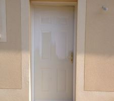 Sous-couche sur la porte d'entrée