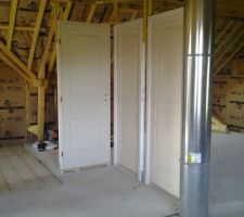 PORTES ETAGE
CHAMBRE SDB ET WC