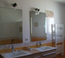 Double vasque sèche serviette