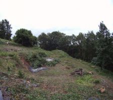 Plateforme en fin de d&eacute;frichage