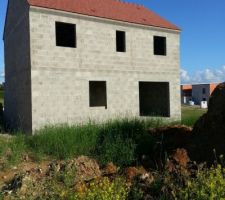 Voilà notre maison est hors d'eau.