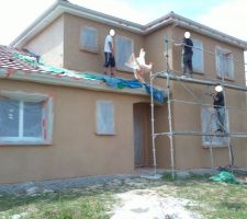 Finition de la facade (écrasé en cours)