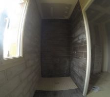 Pose de la fa&iuml;ence