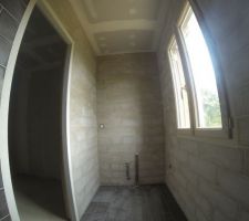 Pose de la fa&iuml;ence