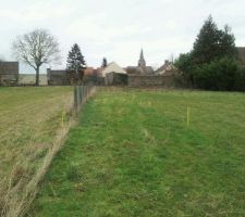 Notre future terrain pas encore pr&eacute;parer, ni d&eacute;cloisonner.