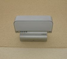 Applique Steinel Led au dessus de la porte d'entrée.