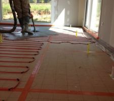 RDC - salon/sam - coulage chape définitive