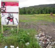 Voil&agrave; notre nouveau panneau d'affichage avec vue global du terrain