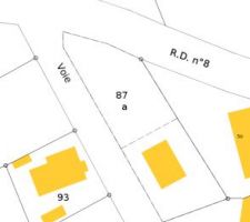 VOILA JE REJOUTE UNE PHOTO du terrain c'est la partie en haut de la parcelle 87