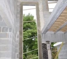 Préparation des ouvertures en vue de la pose des menuiseries (pour parfaire l'étanchéité).