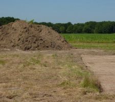La terre végétale pour le remblai (une fois la maison montée)