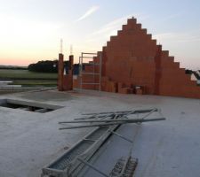 Une petite de l'étage