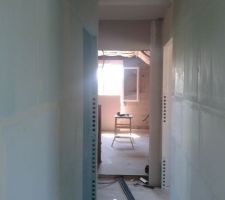 Couloir vers comble