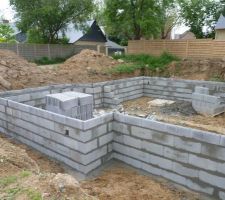 Photo de l'&eacute;l&eacute;vation du vide sanitaire n&deg;4