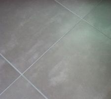 Carrelage rez de chaussée ( salon,salle a manger, cuisine, buanderie, wc et entrée)