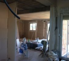 Cuisine vers salle a manger