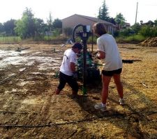 Le gros tournevis en action