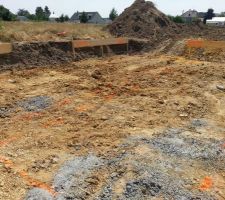 Traçage des murs sur le fond de vide sanitaire