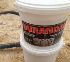 Le b&eacute;ton expansif trouv&eacute; par notre terrassier pour tenter de faire exploser les pierres