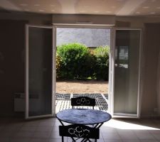 Vue du salon vers salle à manger