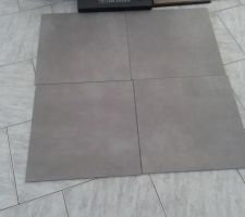 Le carrelage du sol du RdC chez Ambiance Carrelage aussi