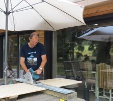 L'artisan à la découpe