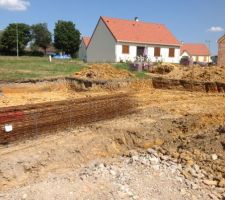 ÇA Y EST ÇA COMMENCE ENFIN!!!TERRASSEMENT EN COURS...