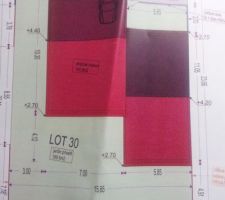 Plan global avec emprise de la maison sur le terrain.