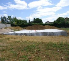Voici notre maison qui se construit sur vide sanitaire, tout ce passe bien