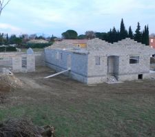 Face OUEST, les murs sont terminés