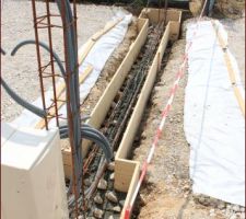 Mise en place du ferraillage et des gaines puis début de coulage du béton