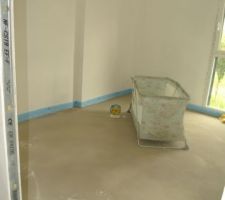 Le primaire, dans la chambre de la plus petite