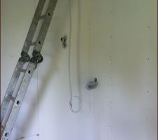 Escalier pour aller à l'étage, temporaire