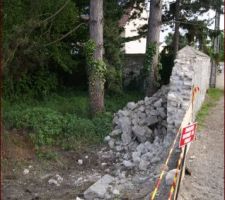 Les pierres du mur ont &eacute;t&eacute; conserv&eacute;es pour une utilisation future !