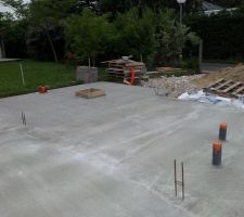 Dalle complète en 4 photos - 1/4
Côté Avant Droite (Garage et Entrée)