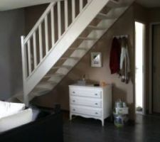 Oui oui il reste des pots de peinture lol