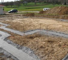 Coulage des fondations.